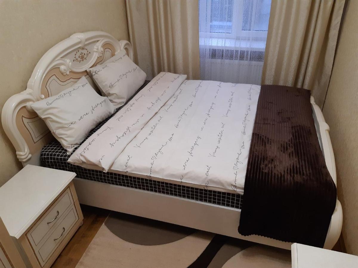 Двокімнатна Apartment Shepetivka Exterior photo